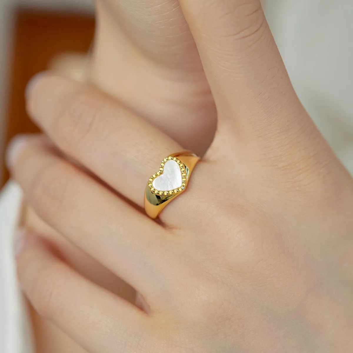 Self-Love White Pearl Shell Heart Signet Ring